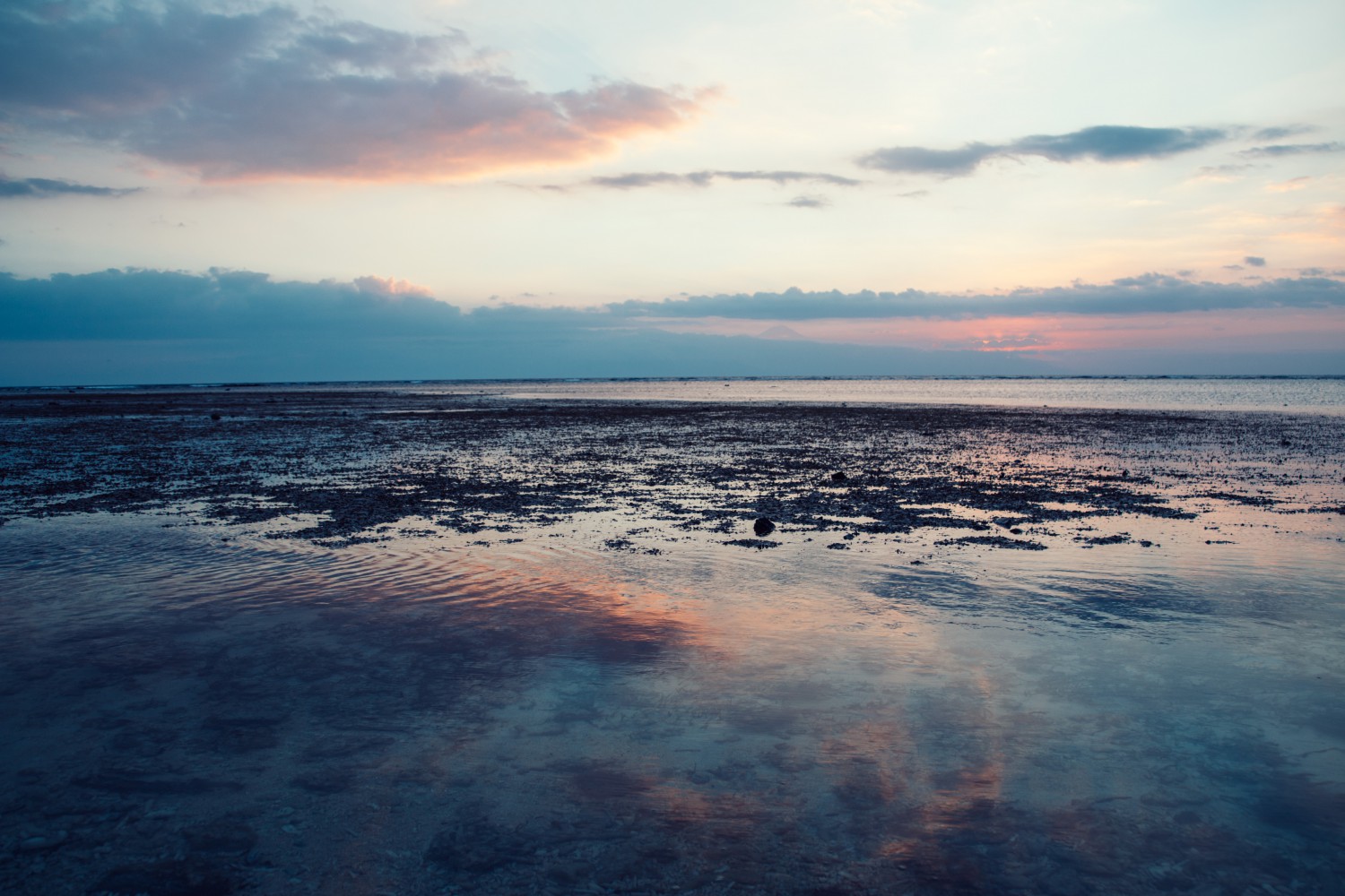 Blauer Sonnenuntergang | Die blaue Stunde