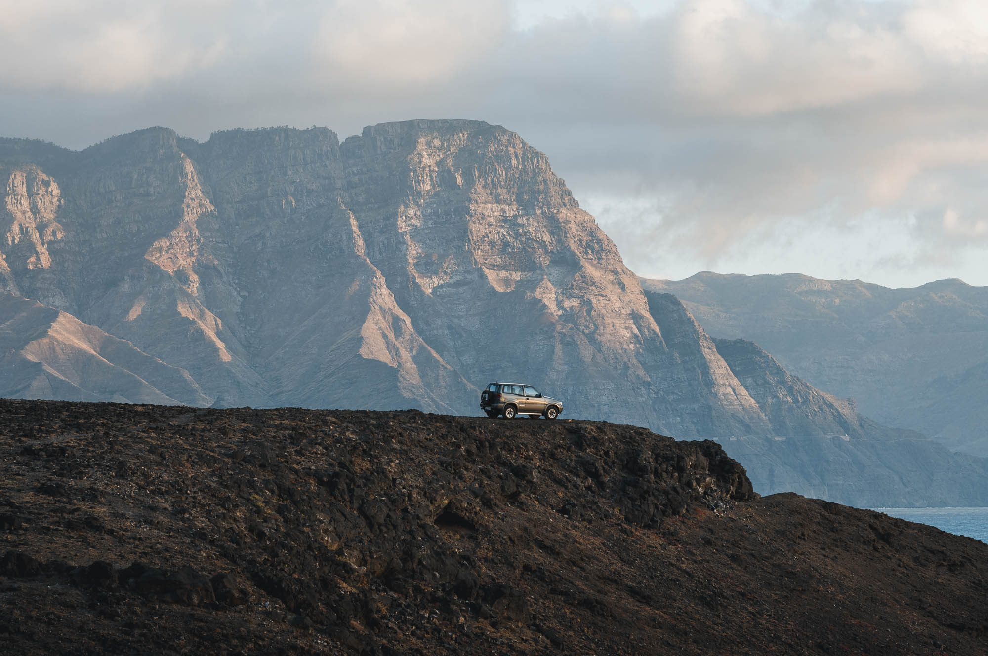 Roque del Farallon - Abseits der Touristenpfade auf Gran Canaria mit der SIGMA fp-L © Johannes Hulsch